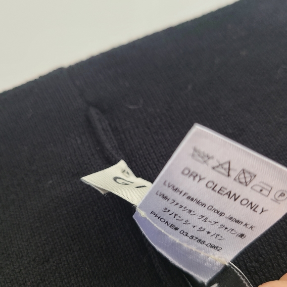 Givenchy Split Logo Wool Skull Cap Beanie Winter Hat Fold Cuff Made In Italy NWT - Picture 9 of 13